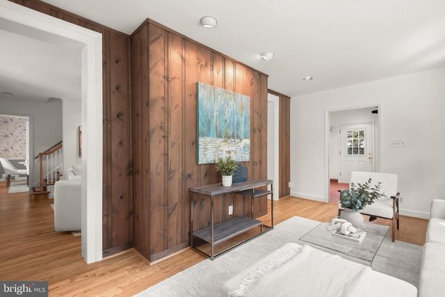 8901 MELWOOD RD, Bethesda, MD 20817