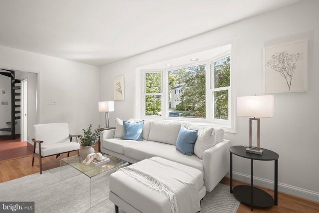 8901 MELWOOD RD, Bethesda, MD 20817
