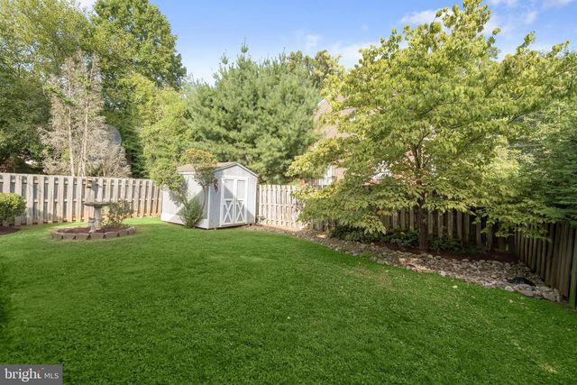 8901 MELWOOD RD, Bethesda, MD 20817