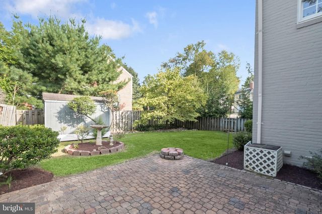 8901 MELWOOD RD, Bethesda, MD 20817