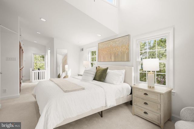 8901 MELWOOD RD, Bethesda, MD 20817