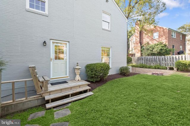8901 MELWOOD RD, Bethesda, MD 20817