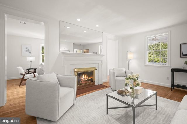 8901 MELWOOD RD, Bethesda, MD 20817