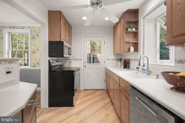 8901 MELWOOD RD, Bethesda, MD 20817