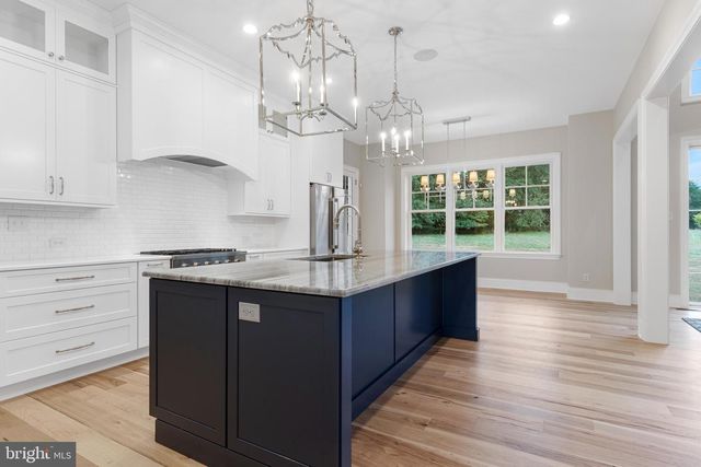 THE GREENBRIAR MILLSTONE CIR, West Chester, PA 19380