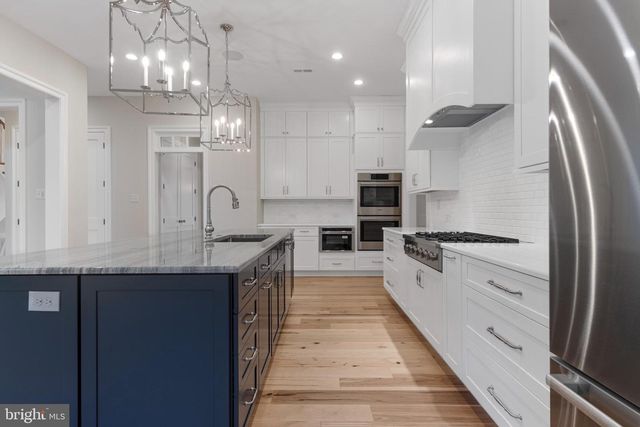 THE GREENBRIAR MILLSTONE CIR, West Chester, PA 19380
