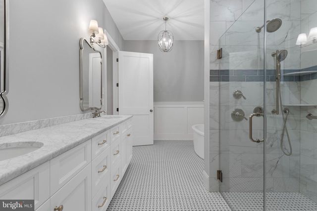 THE GREENBRIAR MILLSTONE CIR, West Chester, PA 19380