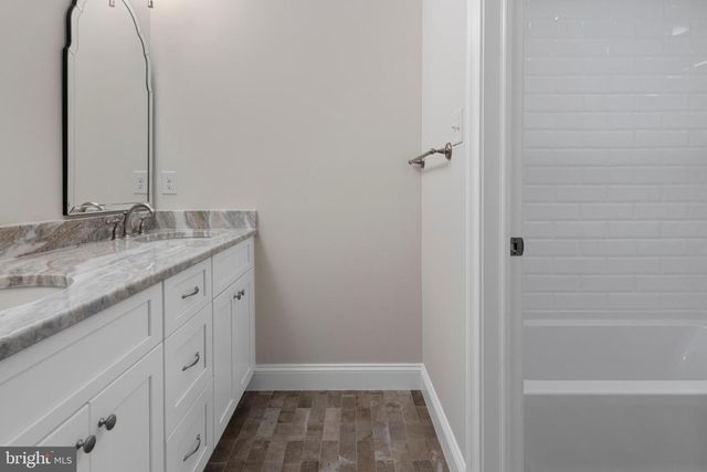 THE GREENBRIAR MILLSTONE CIR, West Chester, PA 19380