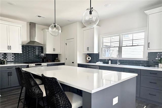 3308 Stillwood Lane, Hapeville, GA 30354