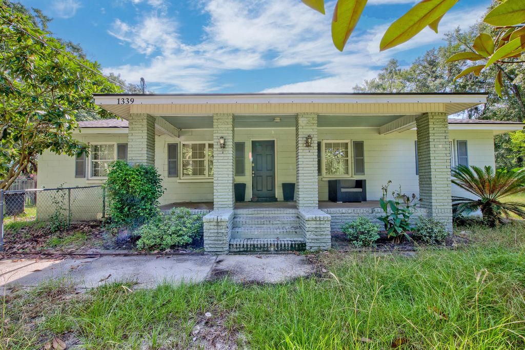 1339 Brownswood Road, Johns Island, SC 29455
