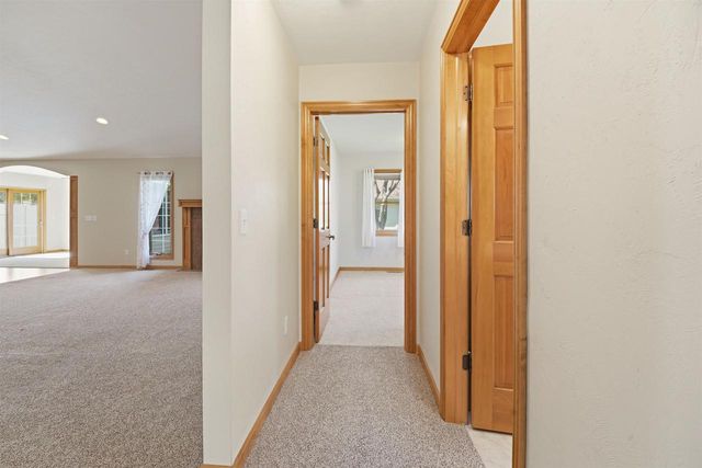 W6148 LONG COURT, Appleton, WI 54914