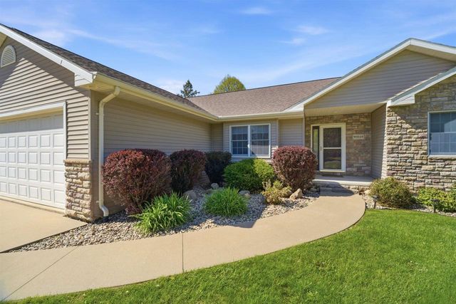 W6148 LONG COURT, Appleton, WI 54914