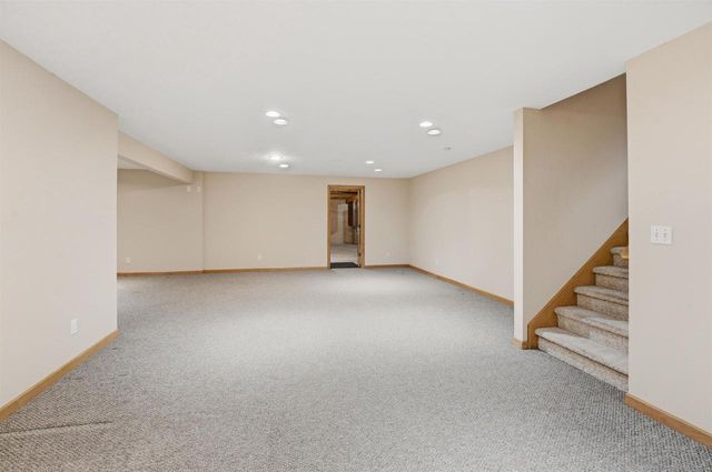 W6148 LONG COURT, Appleton, WI 54914
