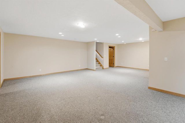 W6148 LONG COURT, Appleton, WI 54914