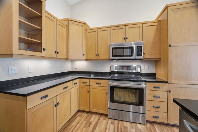 W6148 LONG COURT, Appleton, WI 54914
