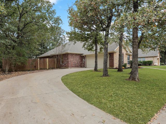 854 Evandale Road, Burleson, TX 76028