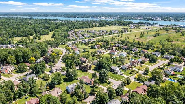 10 Spicer Creek, Grand Island, NY 14072