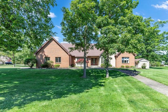 10 Spicer Creek, Grand Island, NY 14072