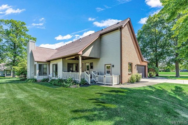 10 Spicer Creek, Grand Island, NY 14072