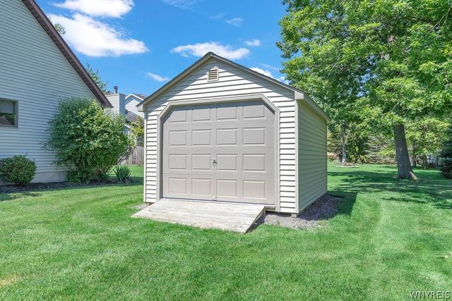 10 Spicer Creek, Grand Island, NY 14072