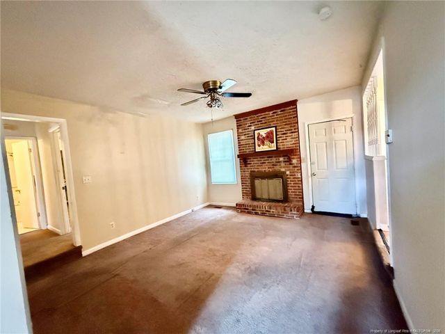 1572 Graystone Road, Fayetteville, NC 28311