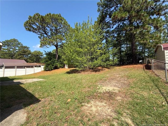1572 Graystone Road, Fayetteville, NC 28311