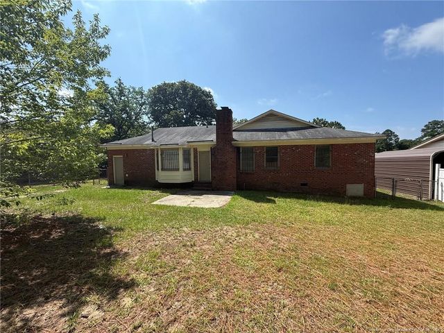 1572 Graystone Road, Fayetteville, NC 28311