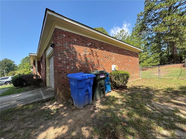 1572 Graystone Road, Fayetteville, NC 28311