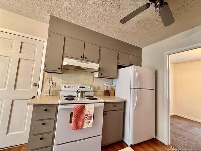 1572 Graystone Road, Fayetteville, NC 28311
