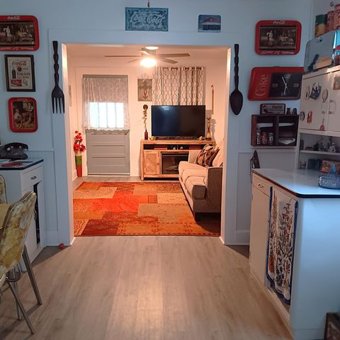72 Park Avenue, Defuniak Springs, FL 32435