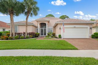 499 NW Blue Lake Drive, Port St Lucie, FL 34986