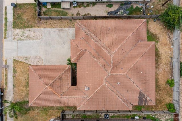 2215 Grapefruit Avenue, Mission, TX 78572