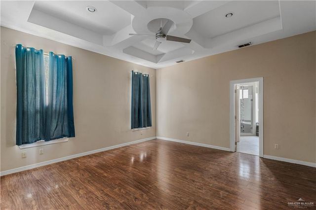 2215 Grapefruit Avenue, Mission, TX 78572