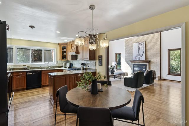 7745 Ivygate Lane, Montgomery, OH 45242