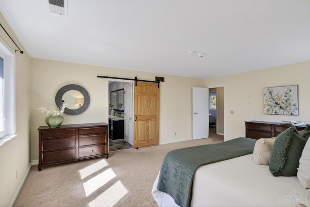 7745 Ivygate Lane, Montgomery, OH 45242