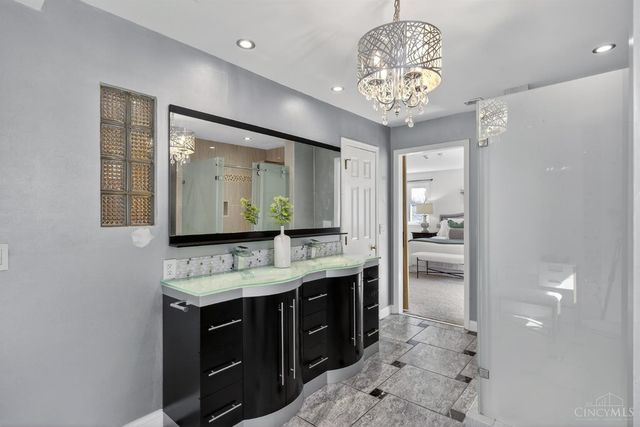 7745 Ivygate Lane, Montgomery, OH 45242