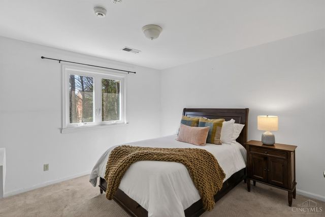 7745 Ivygate Lane, Montgomery, OH 45242