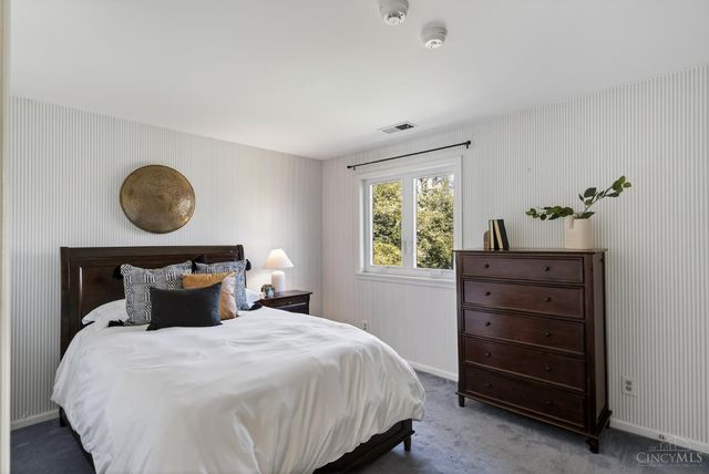 7745 Ivygate Lane, Montgomery, OH 45242