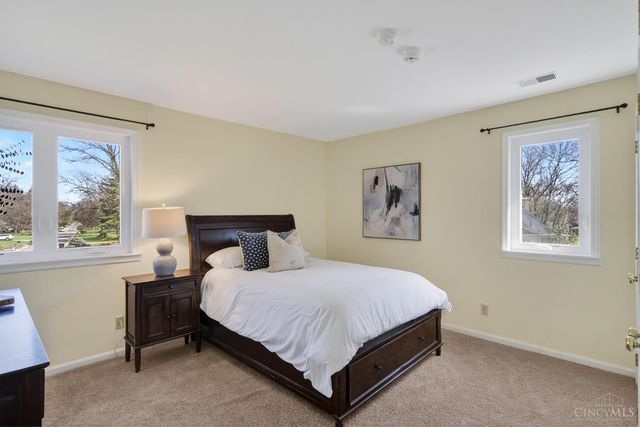 7745 Ivygate Lane, Montgomery, OH 45242