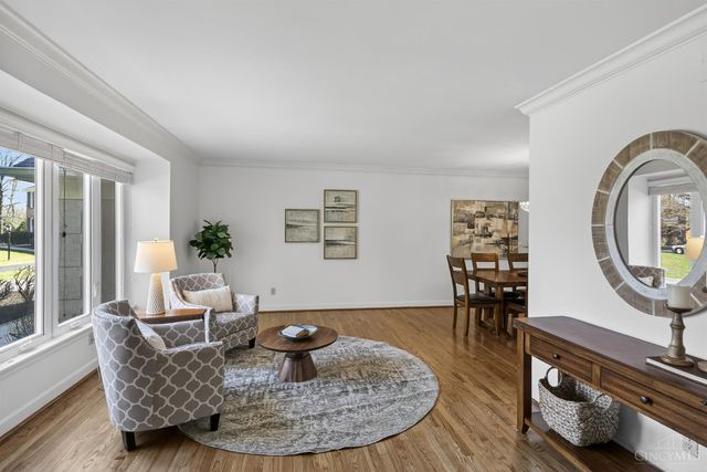 7745 Ivygate Lane, Montgomery, OH 45242