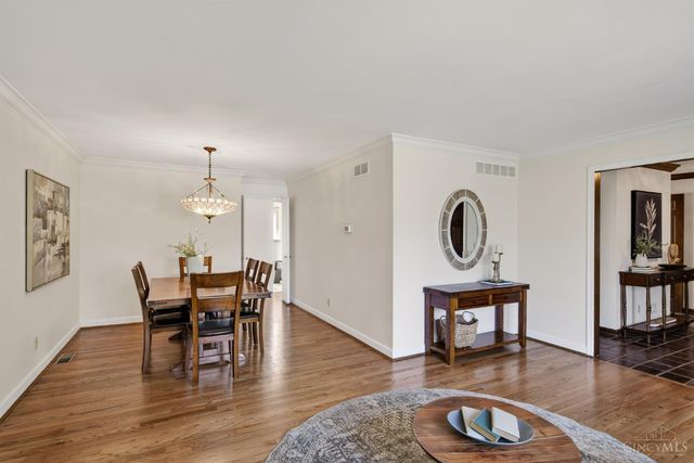 7745 Ivygate Lane, Montgomery, OH 45242