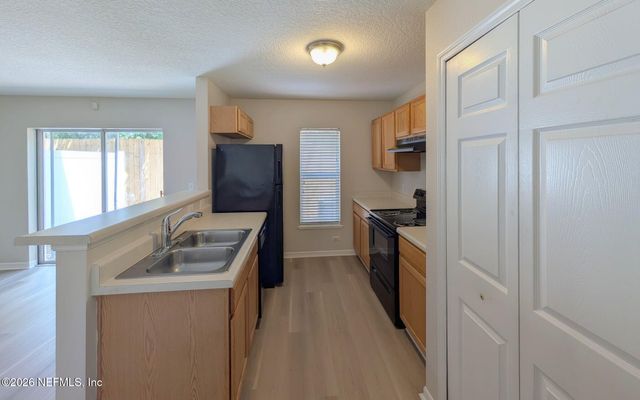10499 AUTUMN TRACE Road, Jacksonville, FL 32257