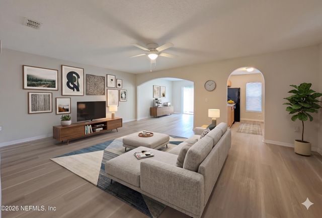 10499 AUTUMN TRACE Road, Jacksonville, FL 32257