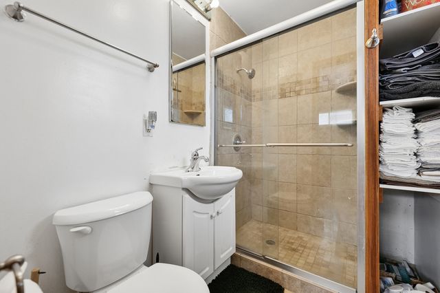 4437 W 100th Street, Oak Lawn, IL 60453