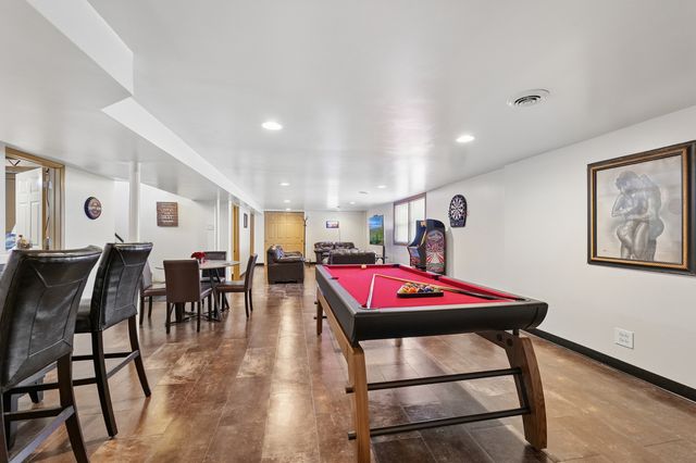 4437 W 100th Street, Oak Lawn, IL 60453