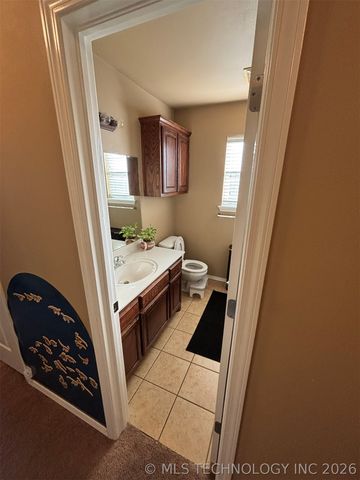 3309 E Hudson Street, Broken Arrow, OK 74014