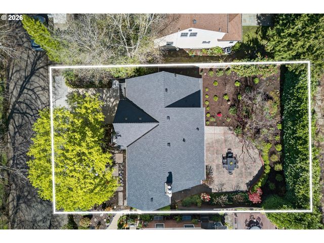 6834 Se REED COLLEGE Pl, Portland, OR 97202