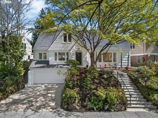 6834 Se REED COLLEGE Pl, Portland, OR 97202