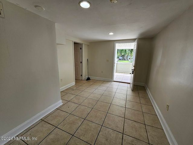 925 PHILLIPS Street 2, Jacksonville, FL 32207