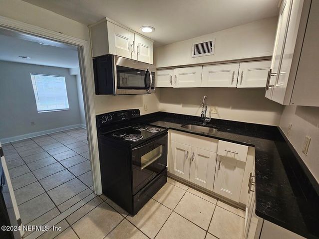 925 PHILLIPS Street 2, Jacksonville, FL 32207